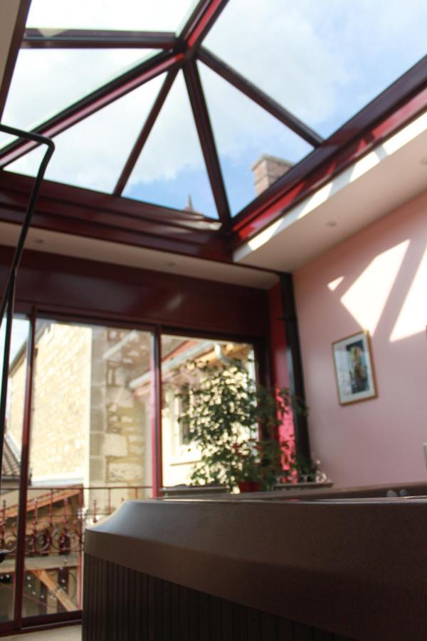 Chambres Et Table D'Hotes, Maisonnettes Individuelles Dans Propriete Privee Vézinnes 외부 사진