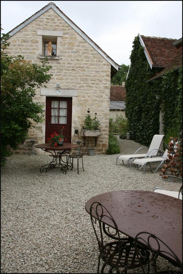 Chambres Et Table D'Hotes, Maisonnettes Individuelles Dans Propriete Privee Vézinnes 외부 사진