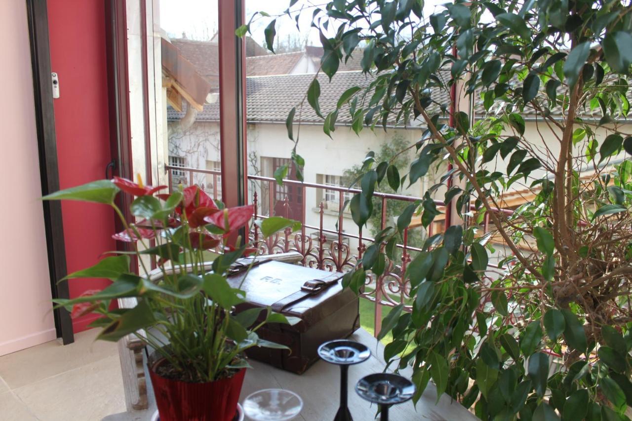 Chambres Et Table D'Hotes, Maisonnettes Individuelles Dans Propriete Privee Vézinnes 외부 사진