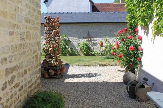 Chambres Et Table D'Hotes, Maisonnettes Individuelles Dans Propriete Privee Vézinnes 외부 사진